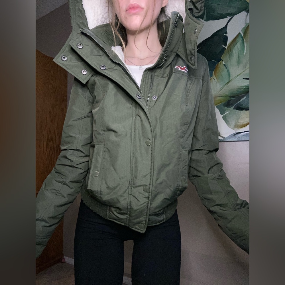 Hollister jacket - Picture 3 of 11